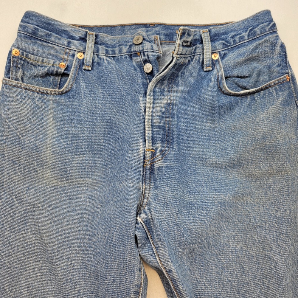 Levi's 501 Original Fit Jeans Womens 29x30 Blue Straight Leg Denim Button Fly - Picture 2 of 13